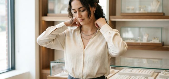 L&rsquo;essor de la mode des bijoux en acier inoxydable : un zoom sur les différents styles